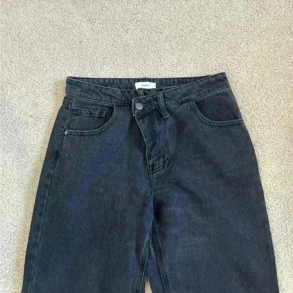 Forever 21 black denim high rise jeans in size 25 - Picture 2 of 6